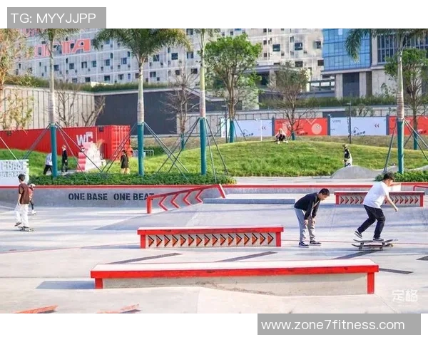 深圳滑板队的阵地战策略分析与战术演练全景解读