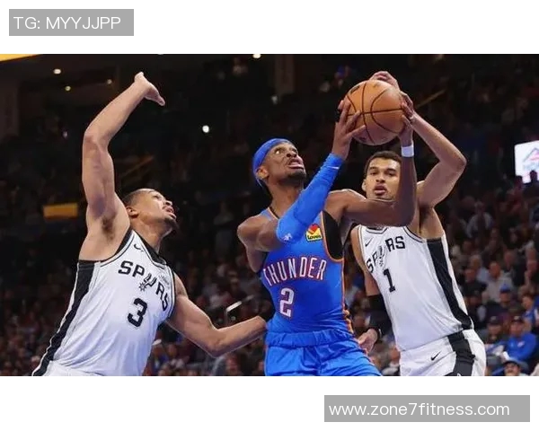 2014年NBA季后赛马刺与雷霆的激烈对决回顾与精彩瞬间分析
